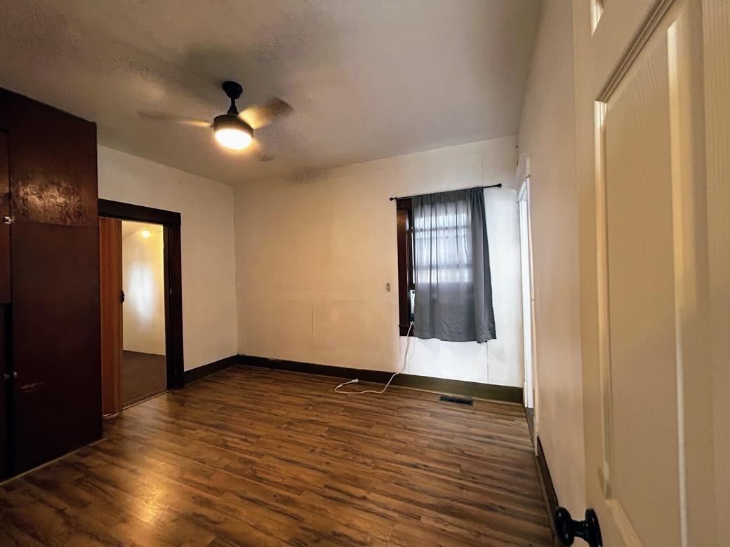 601 3rd Avenue West - Photo 7 of 10