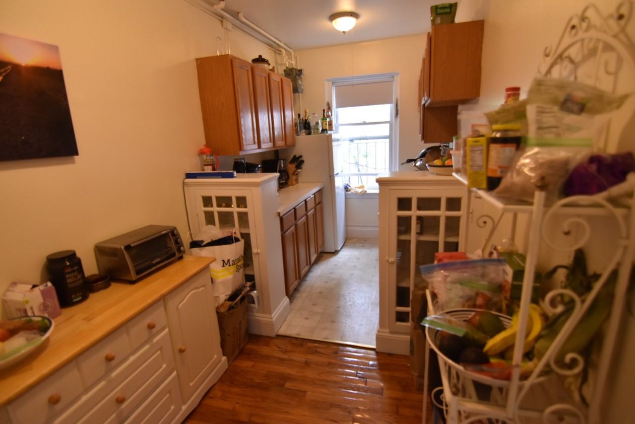 97 Strathmore Rd #3 - Photo 3 of 7