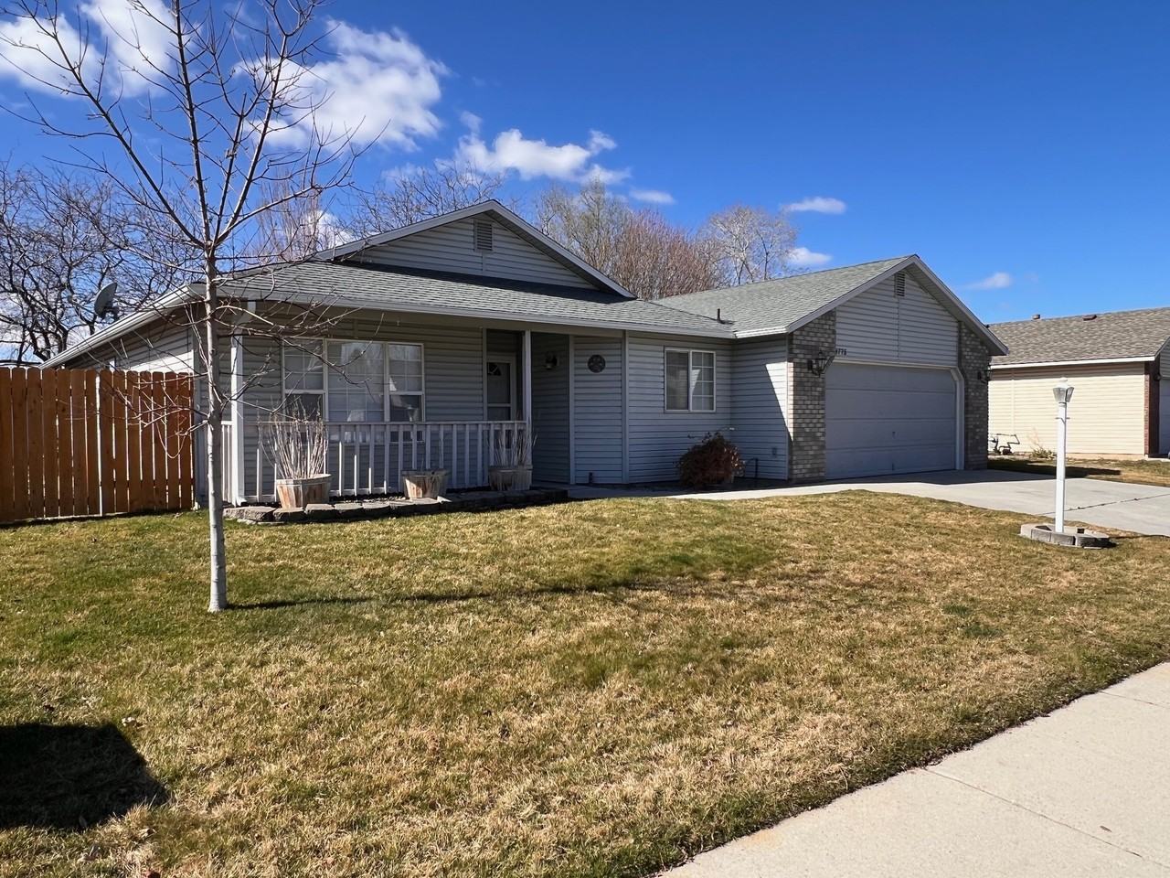 3755 E Eisenhower Dr #NA - Photo 3 of 34