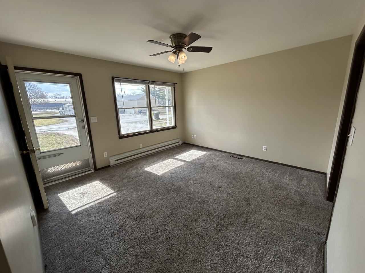 404 W Livingston St #1-2 - Photo 3 of 8