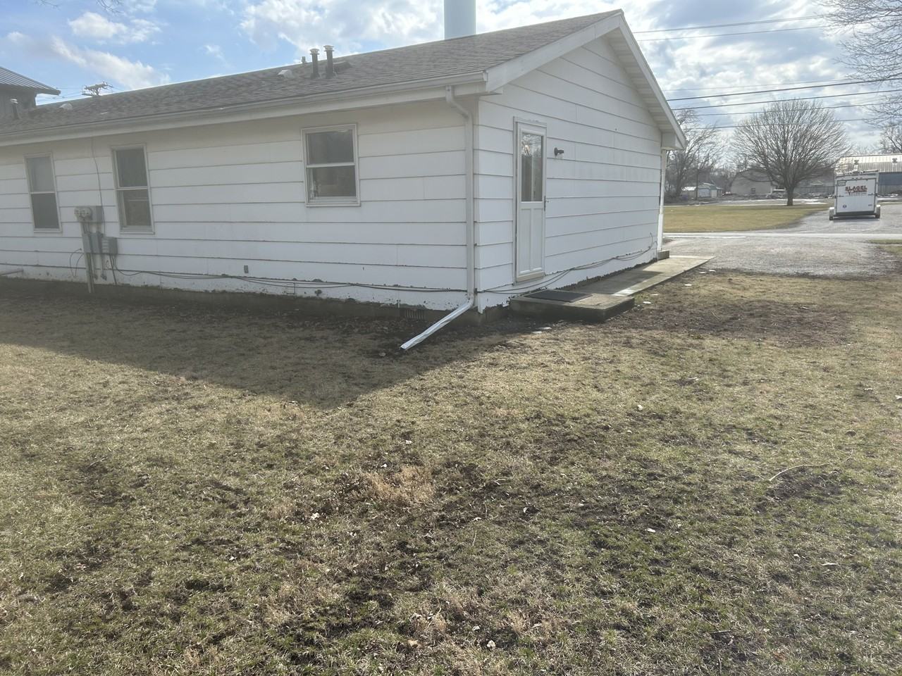 404 W Livingston St #1-2 - Photo 6 of 8