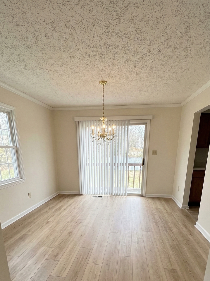 10900 Valley Brook Dr #NA - Photo 7 of 13