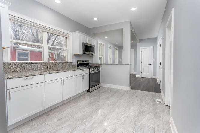 131 E 117th St #NA - Photo 5 of 16