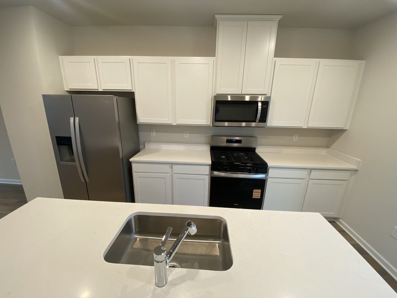 726 Hardman Dr #1 - Photo 5 of 33