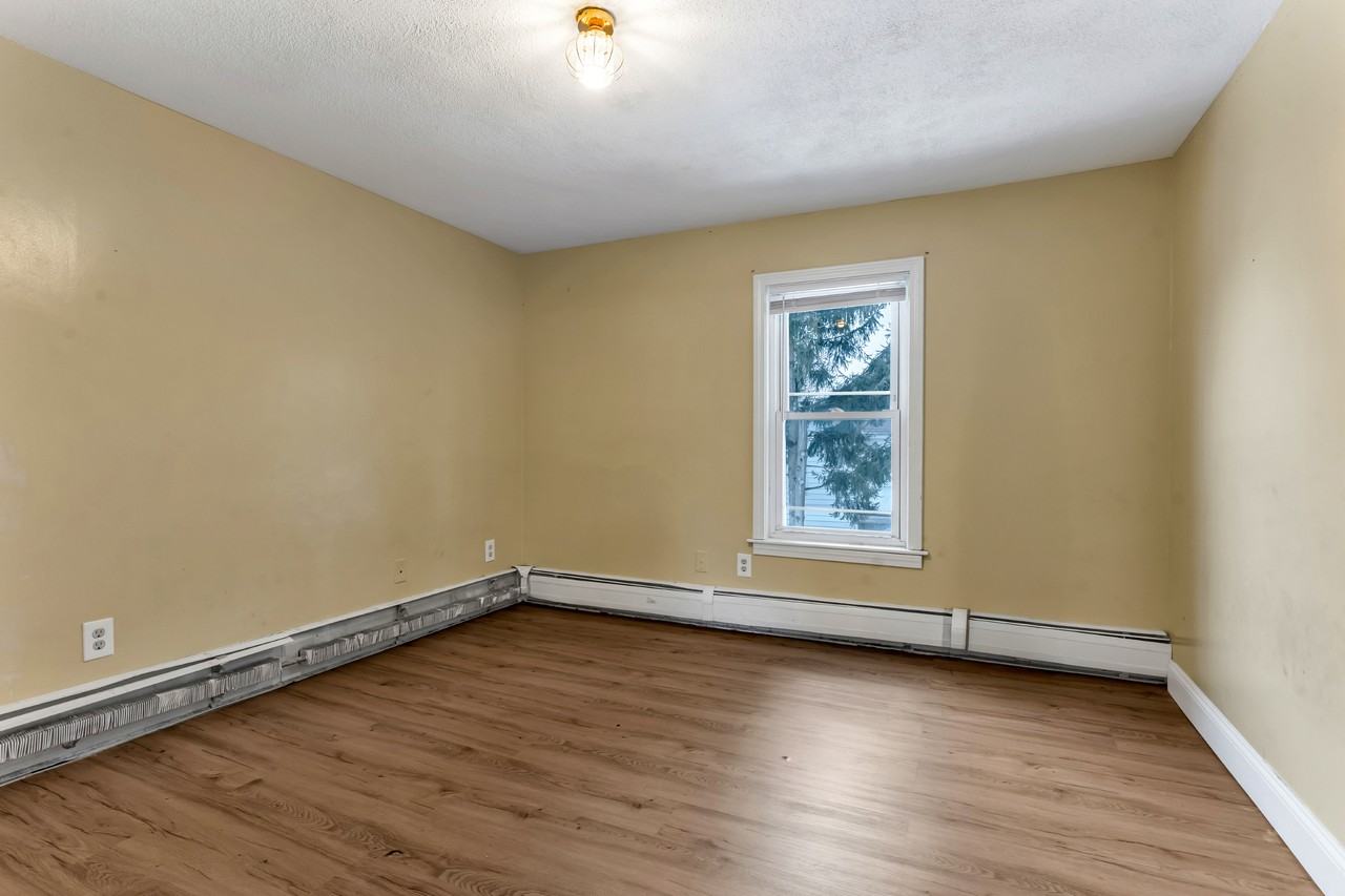 24 Whipple Ave #2 - Photo 5 of 15