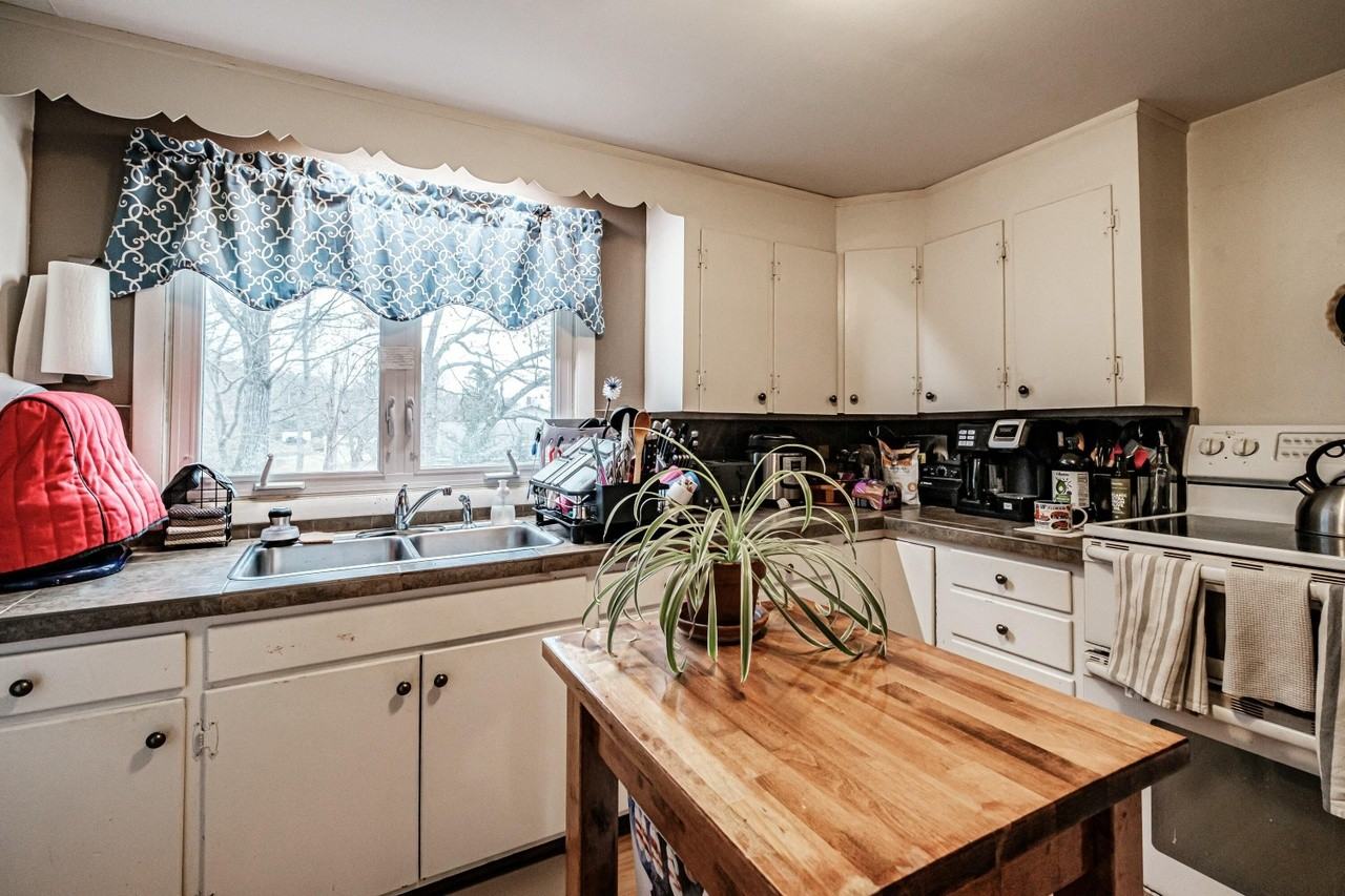 108 Fogg Rd #B - Photo 2 of 11