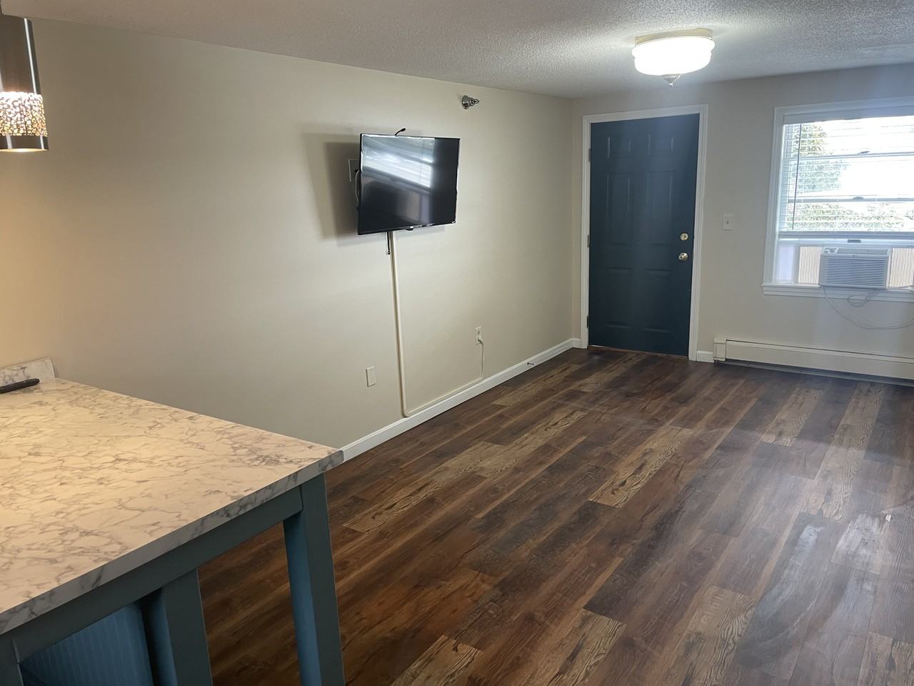 844 State St #35 - Photo 2 of 8