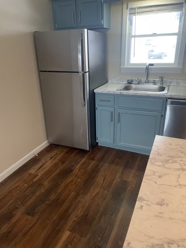 844 State St #35 - Photo 3 of 8