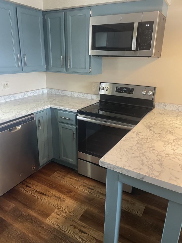 844 State St #35 - Photo 4 of 8