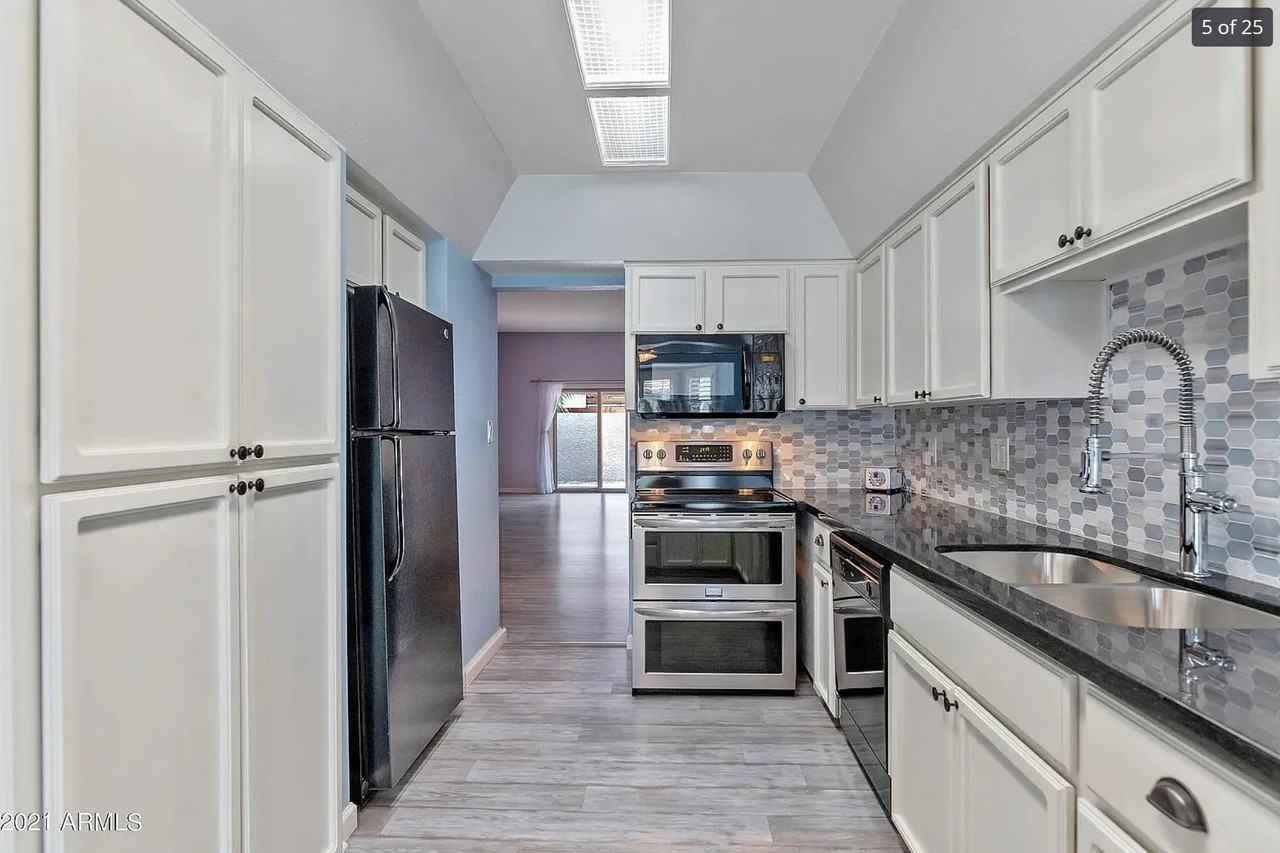 3415 N 36th St #2 - Photo 6 of 24