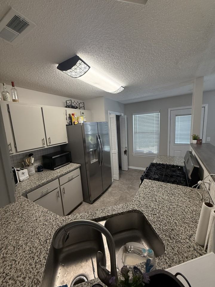 223 Karen Ct #NA - Photo 7 of 26