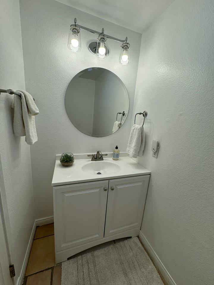 4001 Churchill Ct - Photo 5 of 26