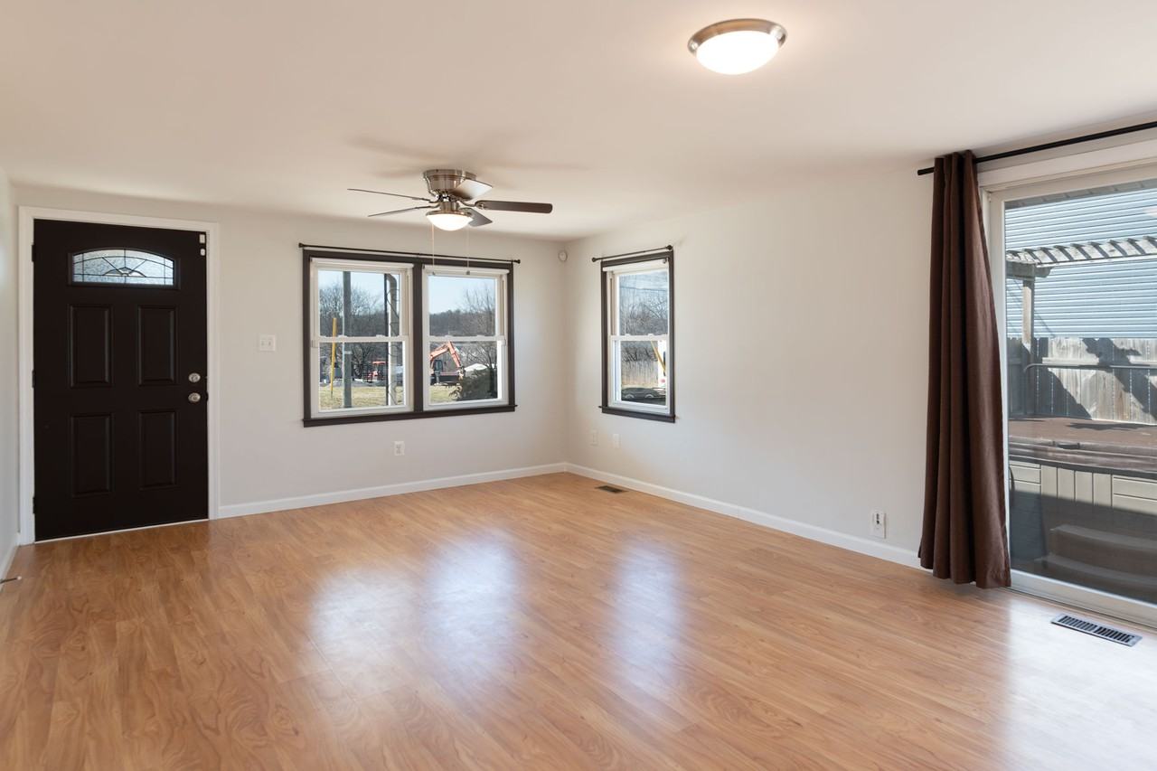 38 W George St #NA - Photo 5 of 20