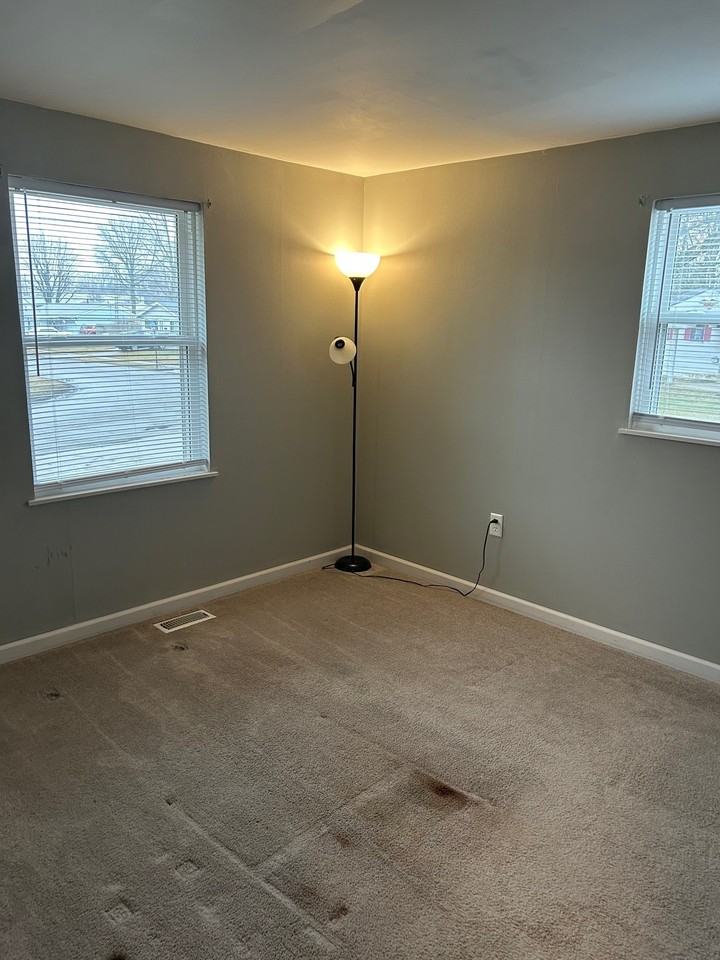 863 Savannah Dr #NA - Photo 3 of 17