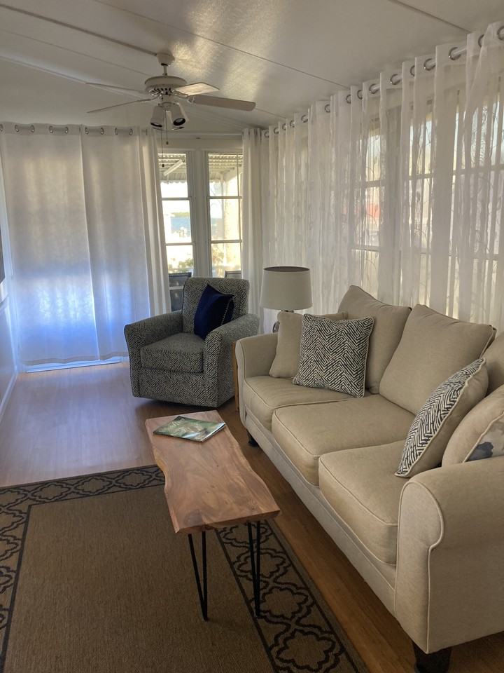 1192 Nettles Blvd #NA - Photo 4 of 16