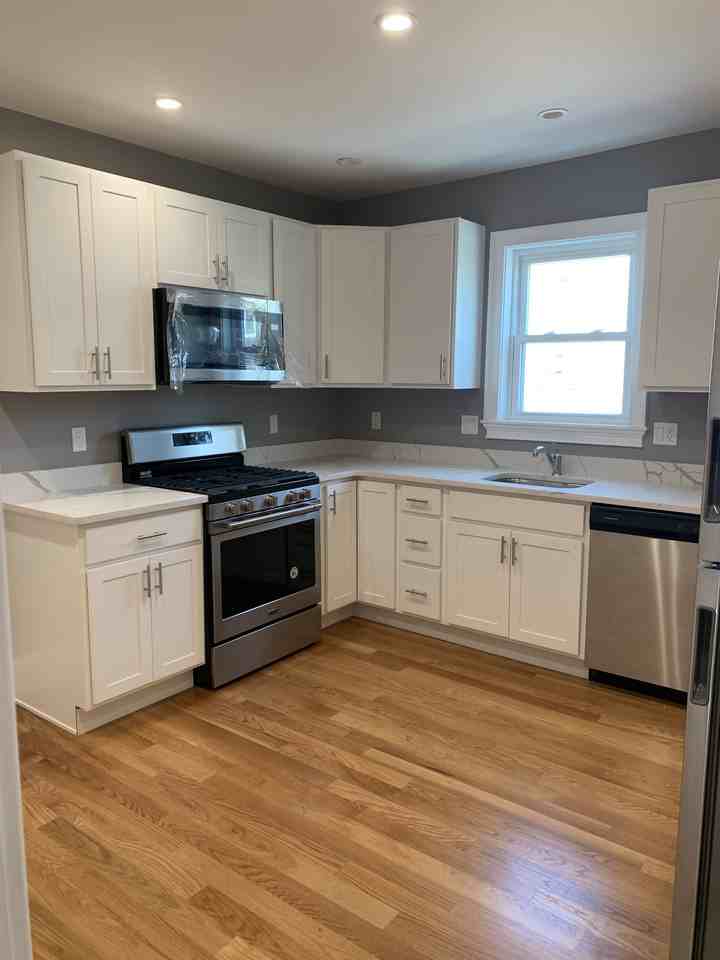 801 Somerville Ave #2