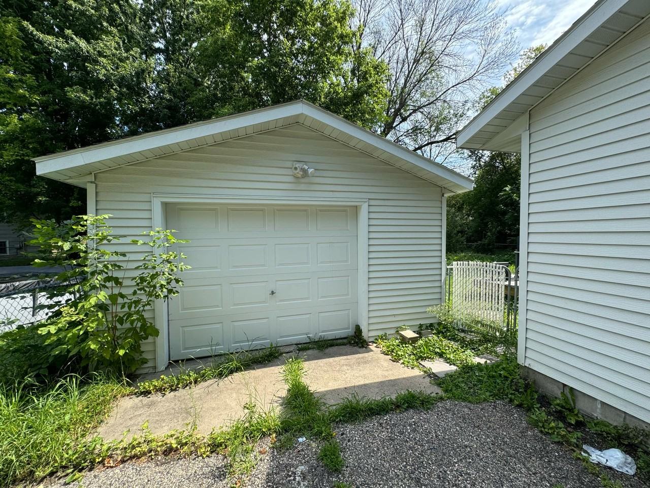 24 Devonshire Pl #NA - Photo 2 of 13