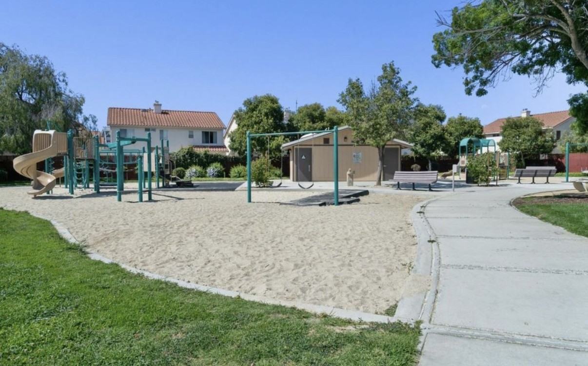 2212 Lenox Pl #NA - Photo 7 of 24