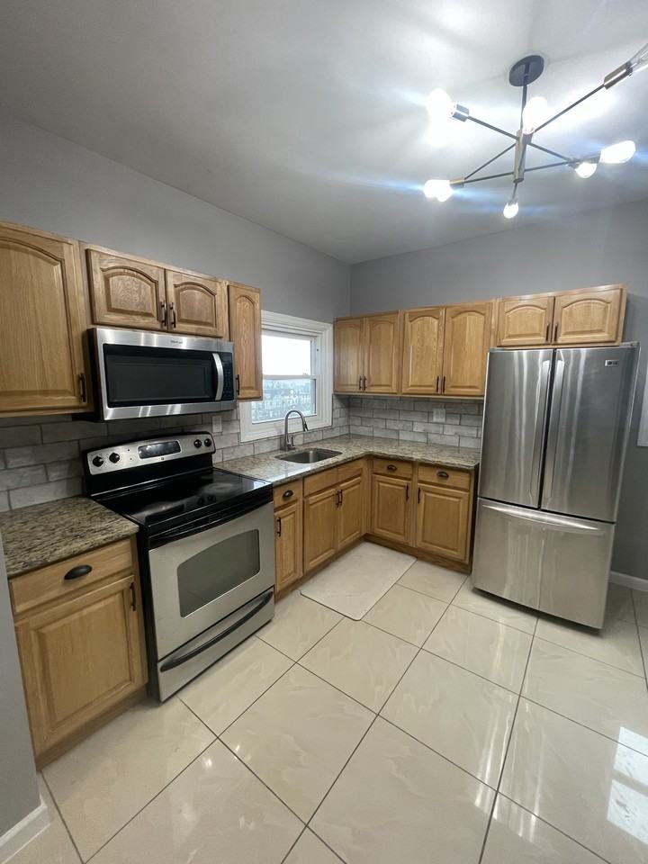 15 Lamartine Ter #2 - Photo 4 of 7