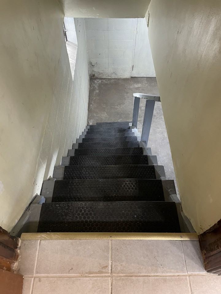 206 Whipple St - Photo 6 of 38