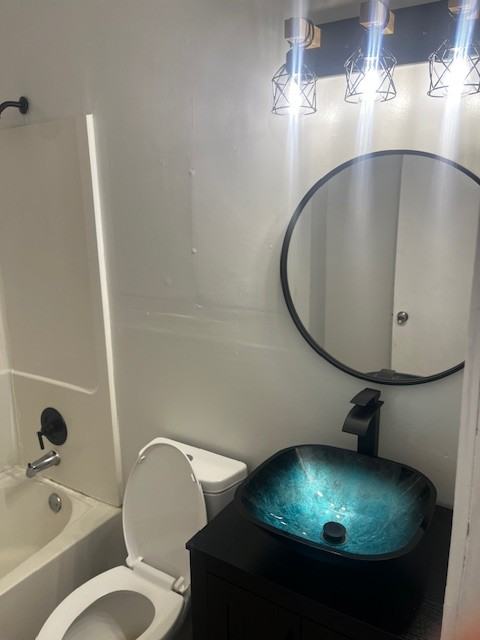 126 Presidential Dr #1 - Photo 5 of 12