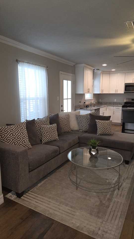 5670 Kingswood Dr #NA - Photo 6 of 18