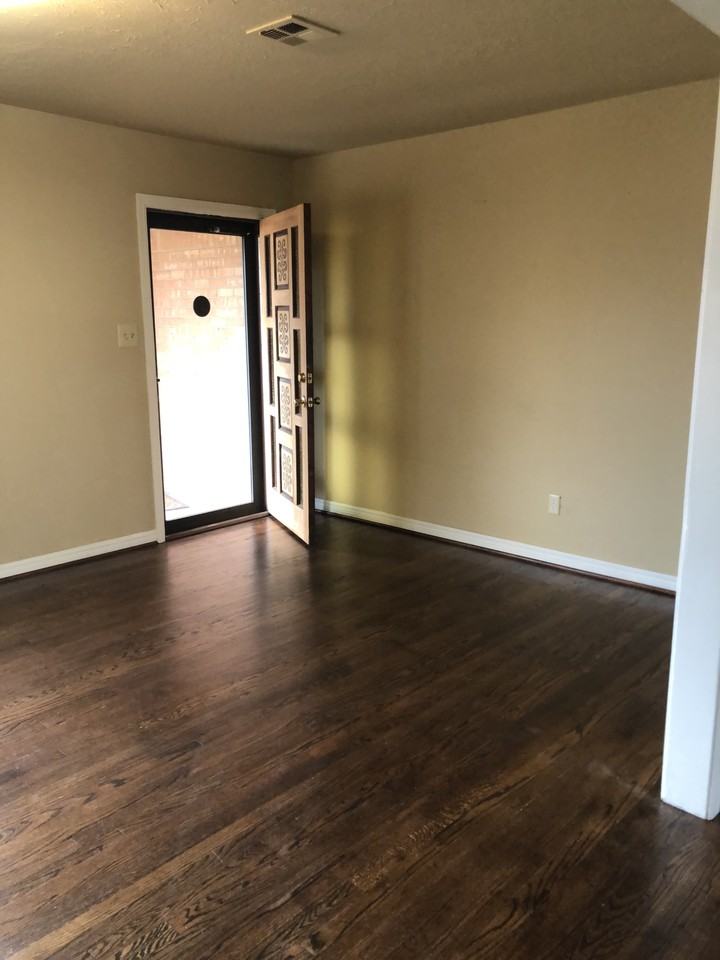 1537 Sw 41st St #NA - Photo 2 of 14