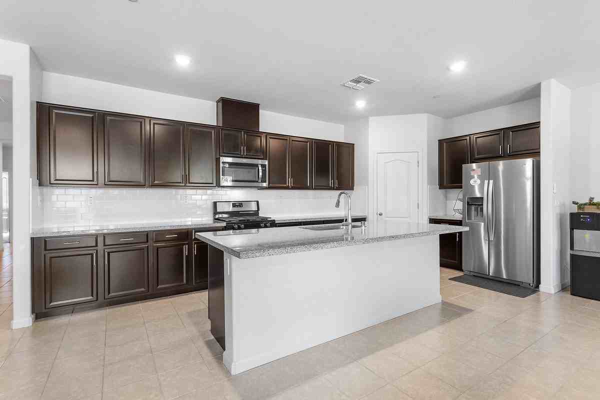 407 Sacramento St #NA - Photo 6 of 14