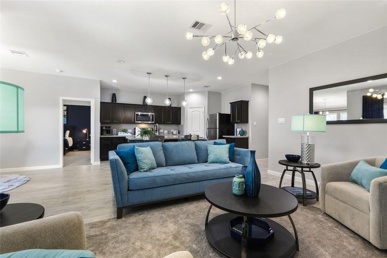 5327 Cherry Tallow Trl - Photo 4 of 16