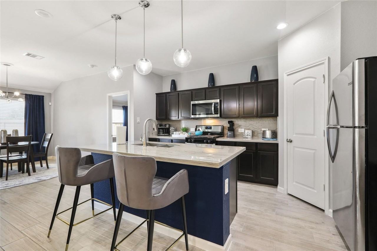 5327 Cherry Tallow Trl - Photo 6 of 16