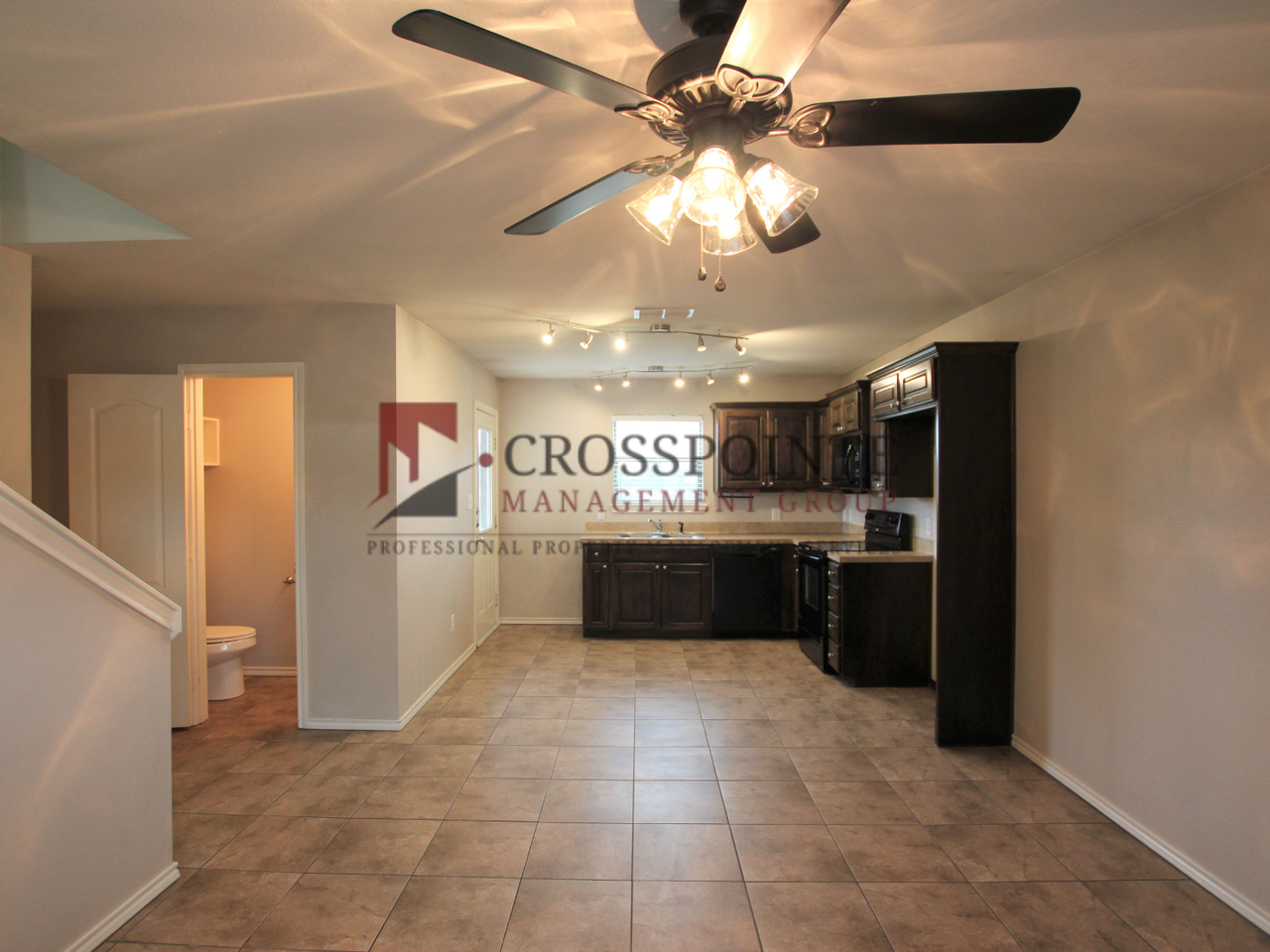 18057 Loring Ln - Photo 6 of 19