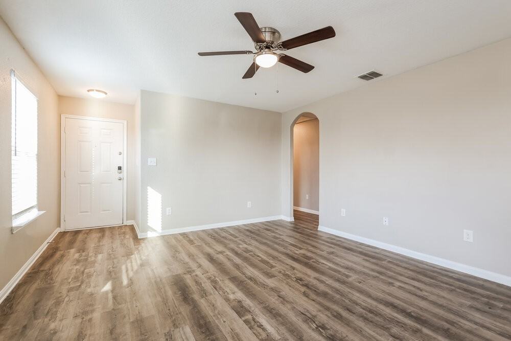 5443 Chase Cyn - Photo 5 of 16