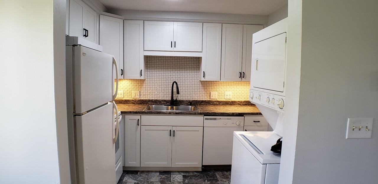 1305 Belleview Ave #A - Photo 5 of 13