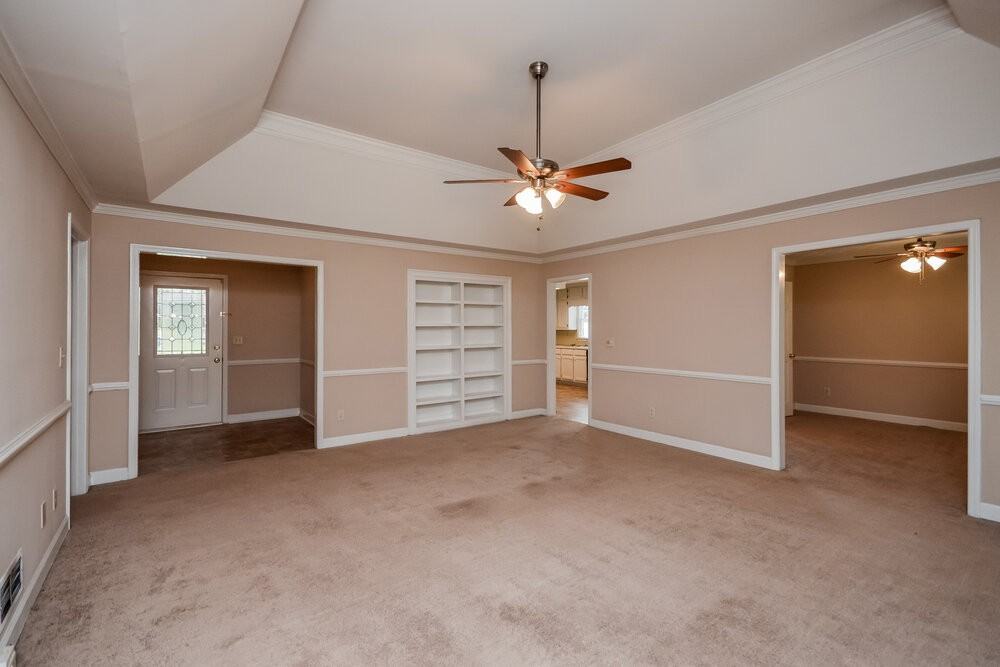 2975 Camary Place Dr Se - Photo 4 of 16