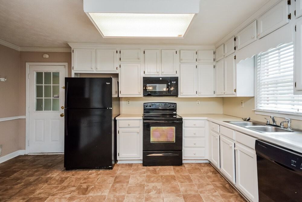 2975 Camary Place Dr Se - Photo 7 of 16