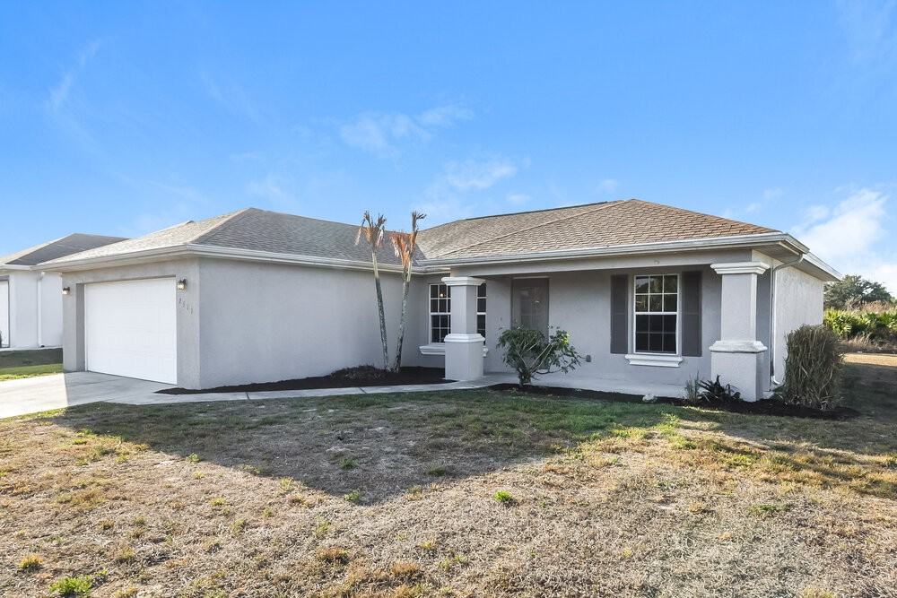 2511 28th St W - Photo 3 of 16