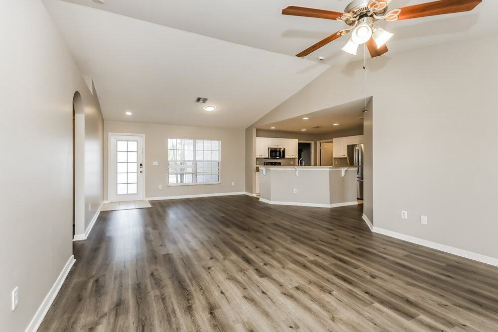 2511 28th St W - Photo 5 of 16