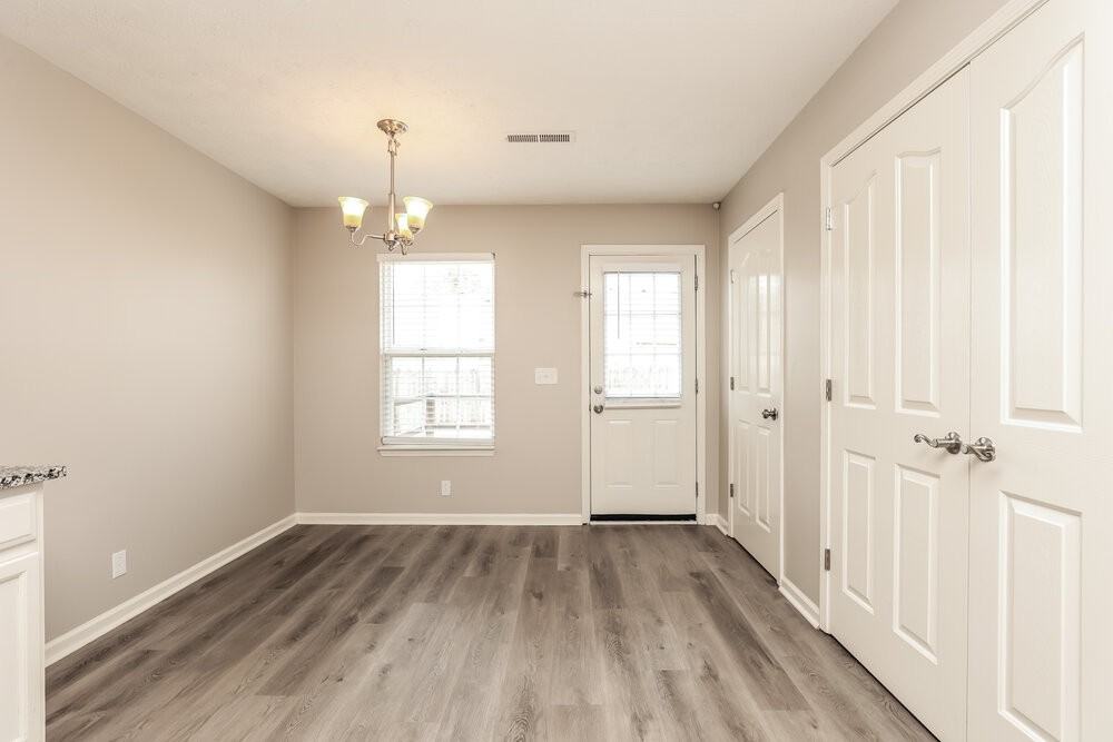 1225 Eastwoods Dr - Photo 3 of 19