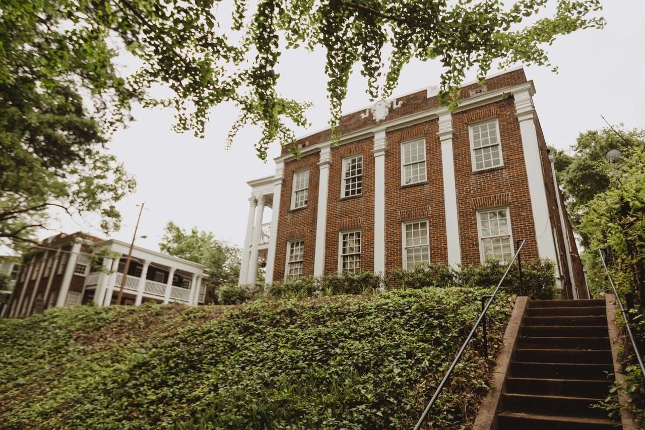 Virginia Court - Photo 5 of 18