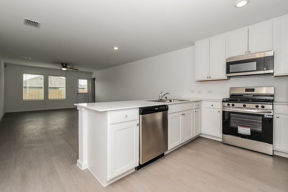 924 Calley Pear Trl - Photo 7 of 16