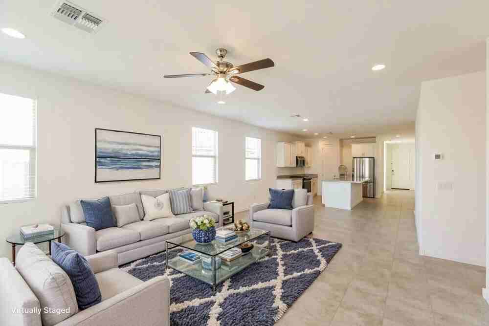 17484 W Sunnyslope Ln - Photo 4 of 19