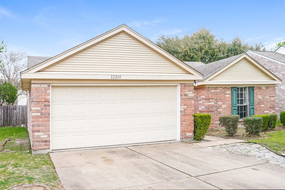 12214 Flaxen Dr - Photo 3 of 16