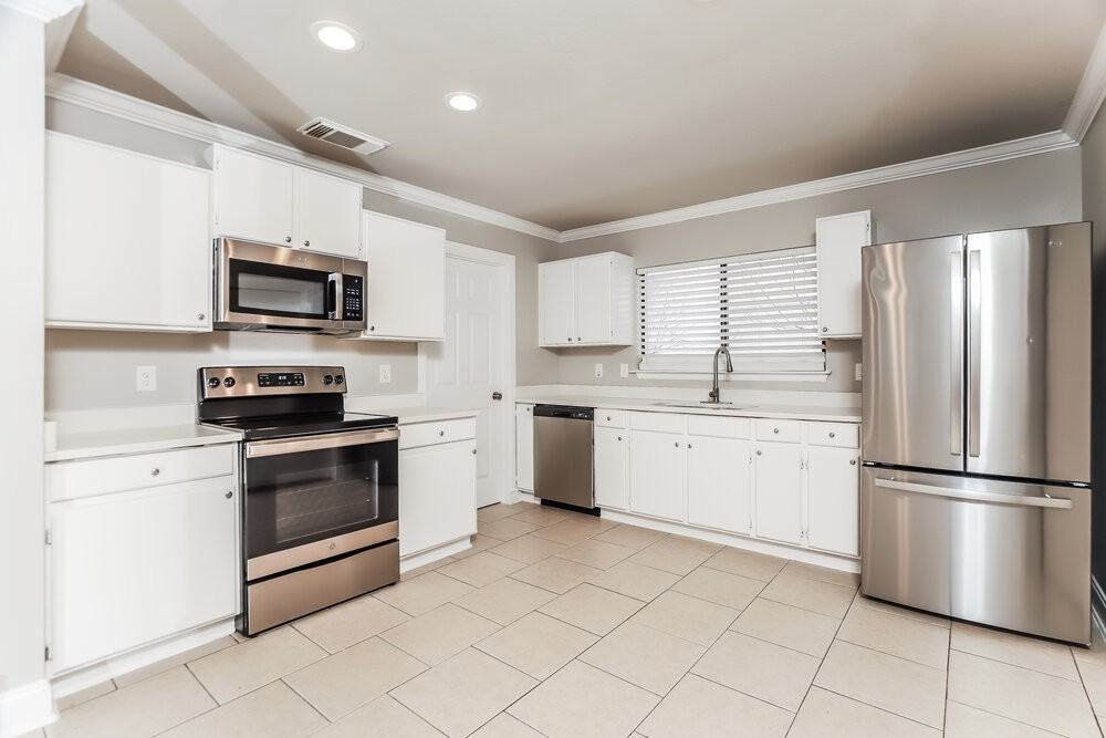 9330 Arden Bnd - Photo 7 of 16