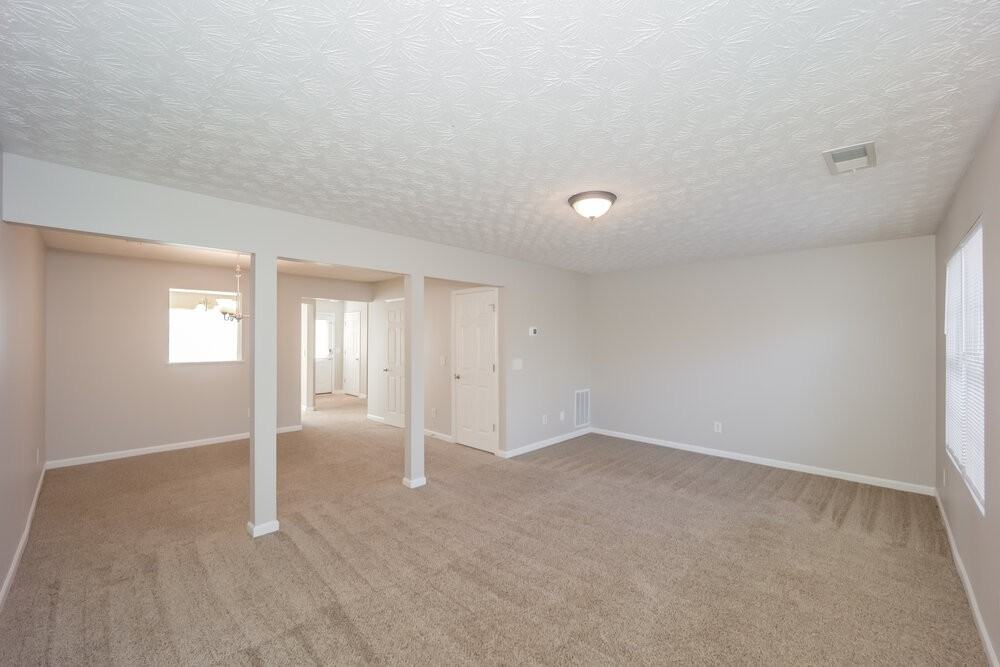 1902 Grove Way - Photo 6 of 20