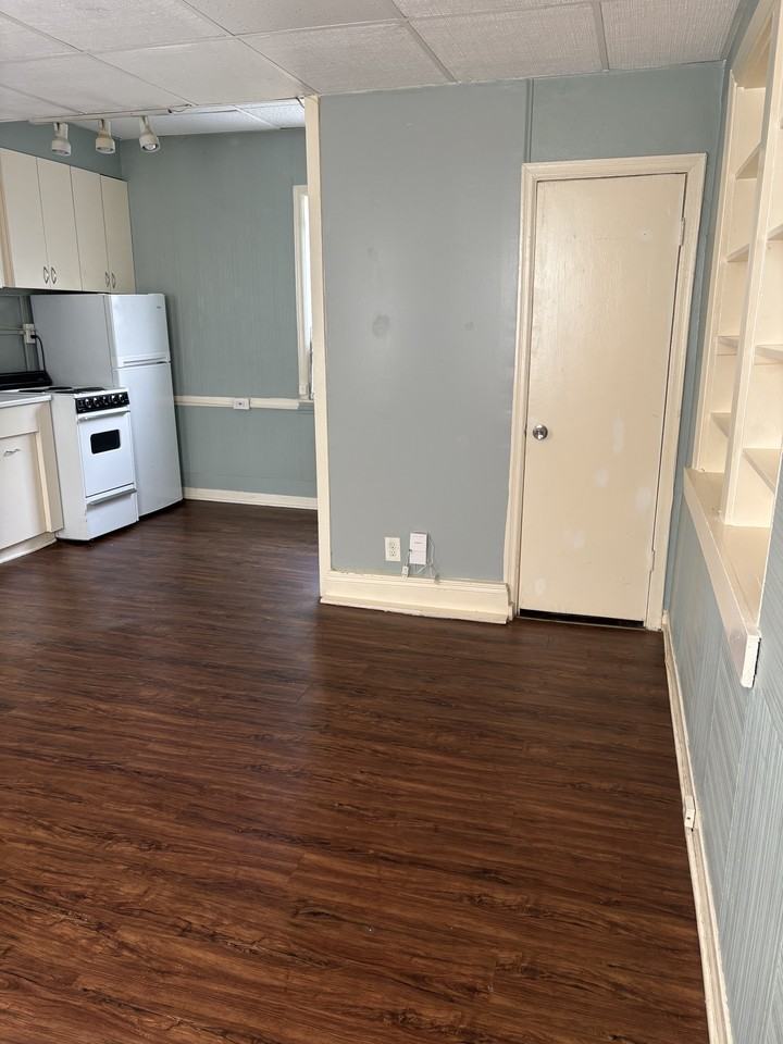 5937 Holmes St #4 - Photo 5 of 25