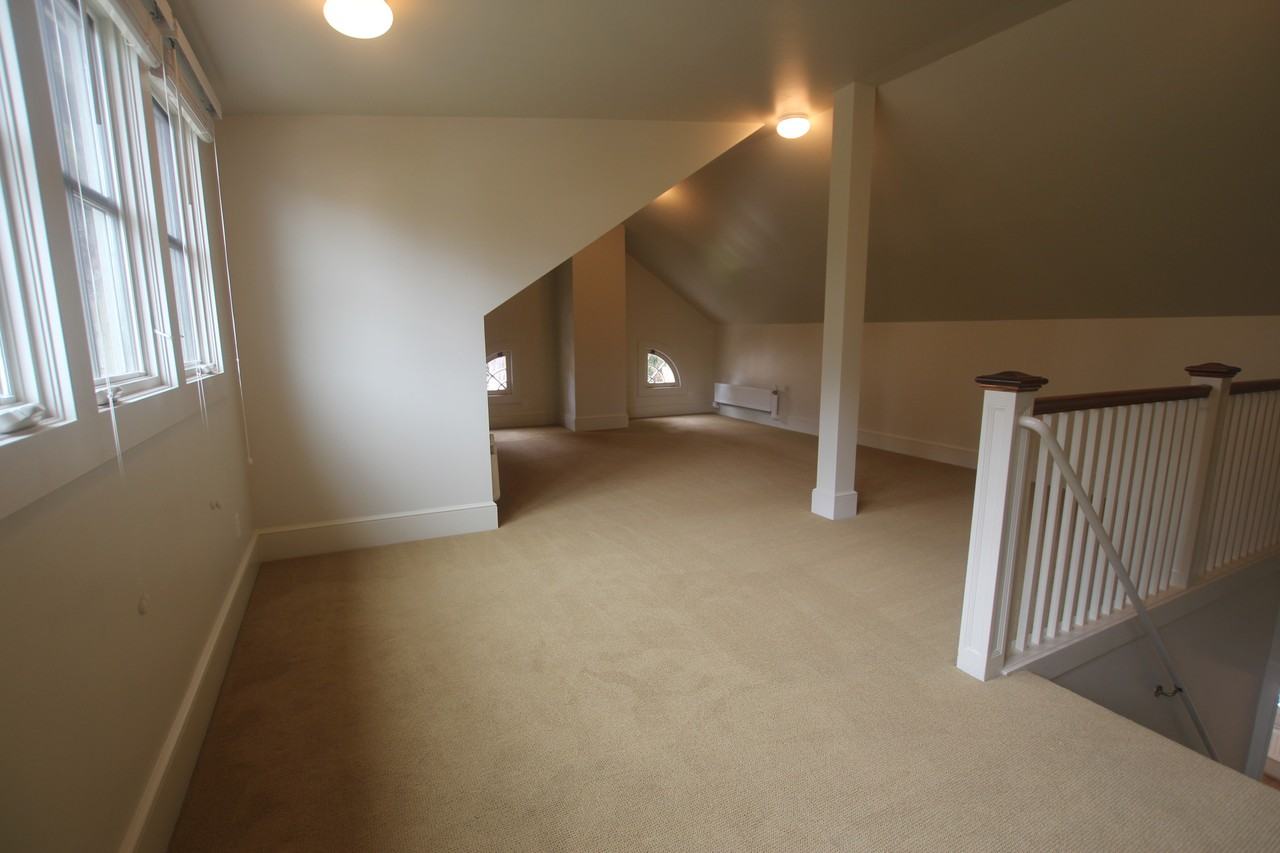 1811 Wyman Avenue - Photo 6 of 13