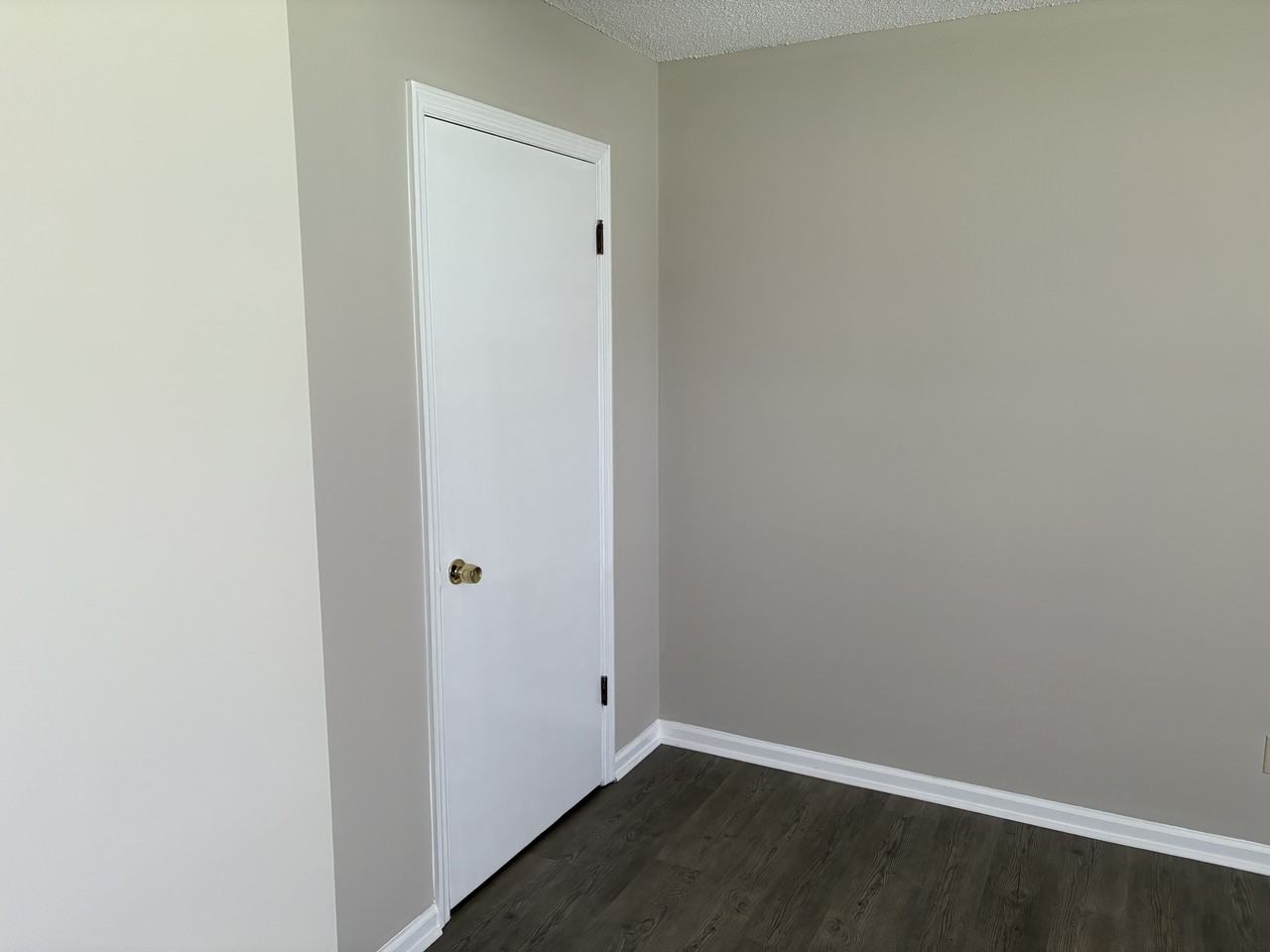 422 Prince Ln #1 - Photo 4 of 8