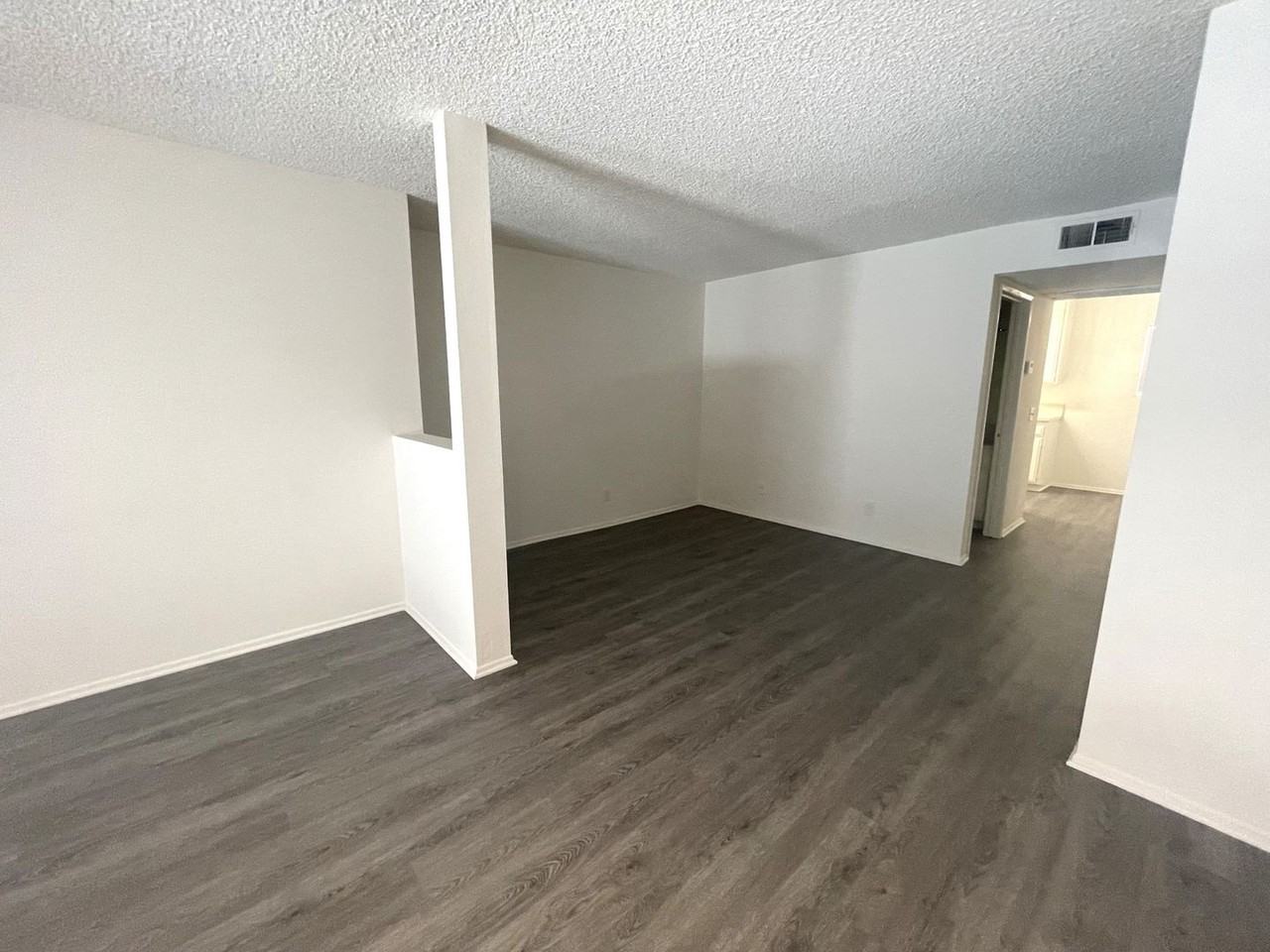 10926 Huston Street - Photo 6 of 25