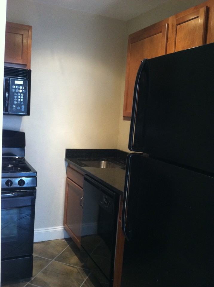 5545 Jackson St #2 - Photo 3 of 16