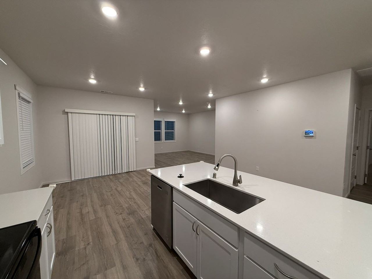 3220 E Harding Ave - Photo 7 of 24